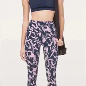 Lululemon Athletic Wunder Under HR Crop Yoga Pants Graffiti Women's Size 6